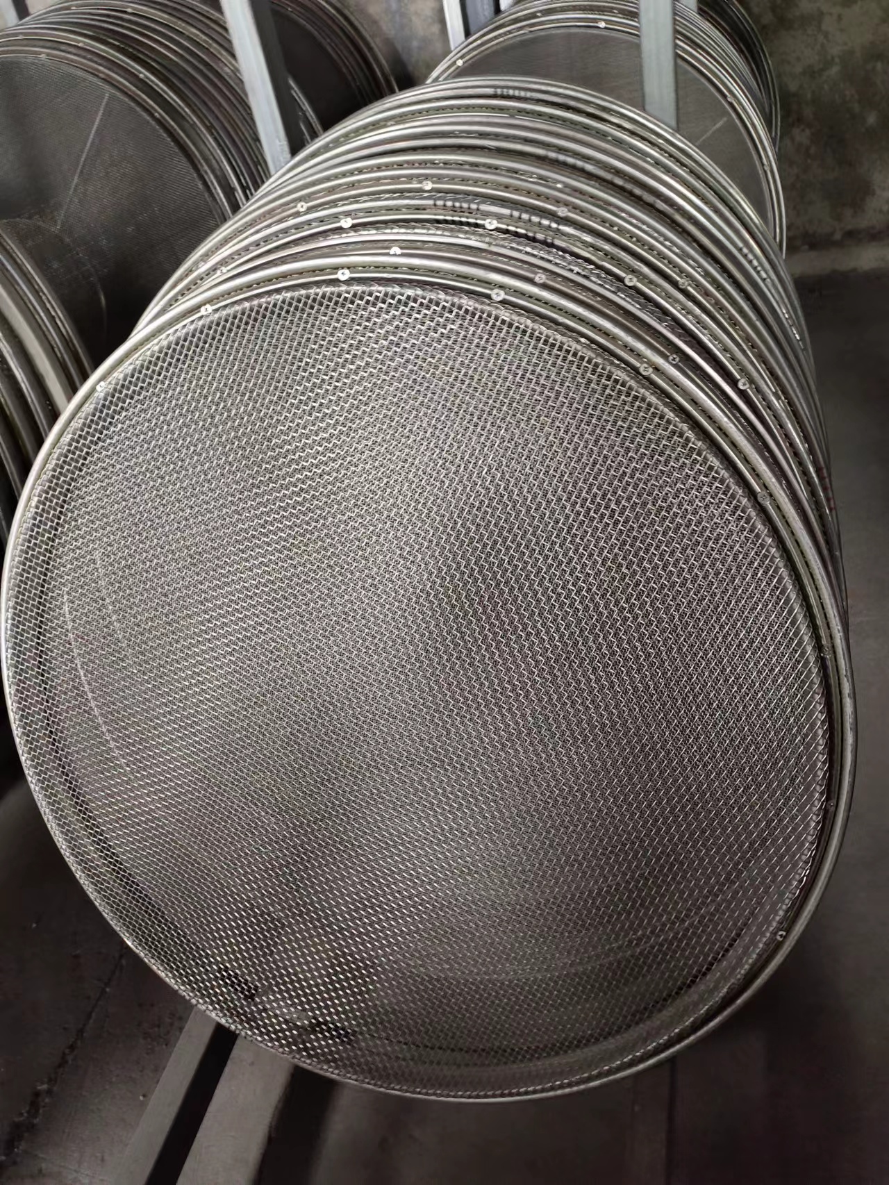 振動(dòng)篩幾種常用的網(wǎng)架